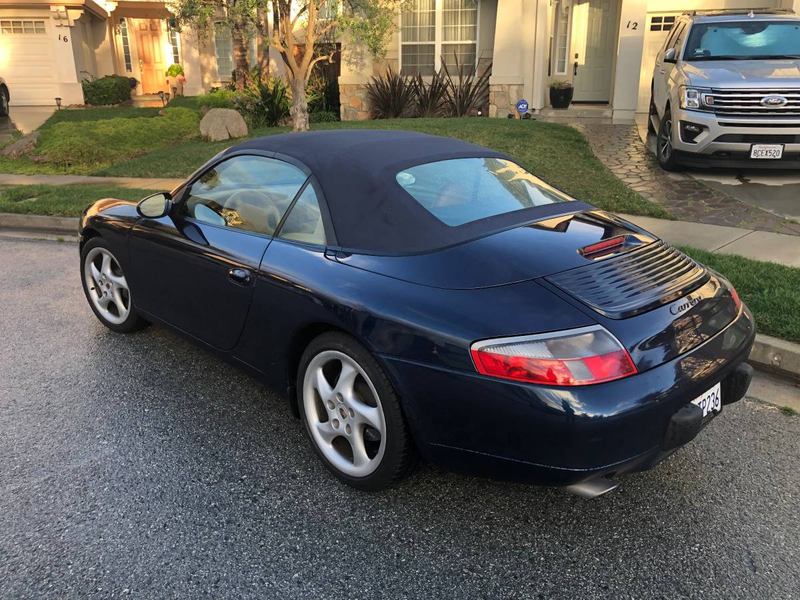 Illustration for article titled At $16,999, Could This 1999 Porsche 911 Cabriolet Have You Saying “It’s a Wrap?”
